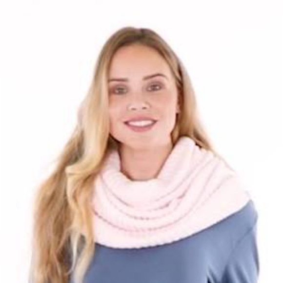 Softies Circle Scarf marshmallow heather spring lake/Infinity scarf - NWT - Picture 11 of 11